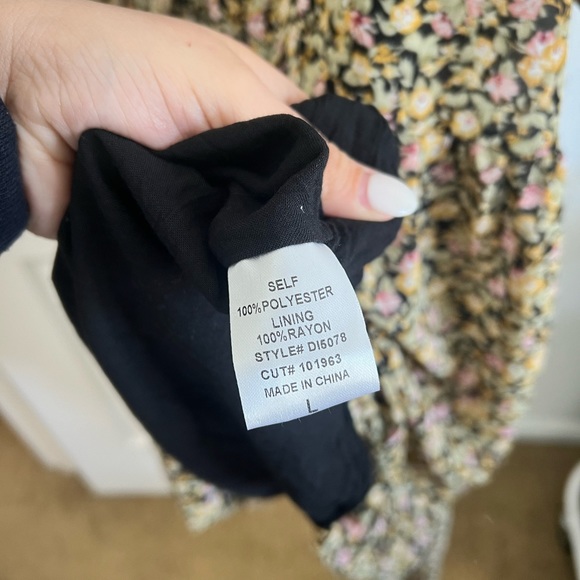 Fore Tiered Floral Maxi Dress SZ L - Picture 3 of 4